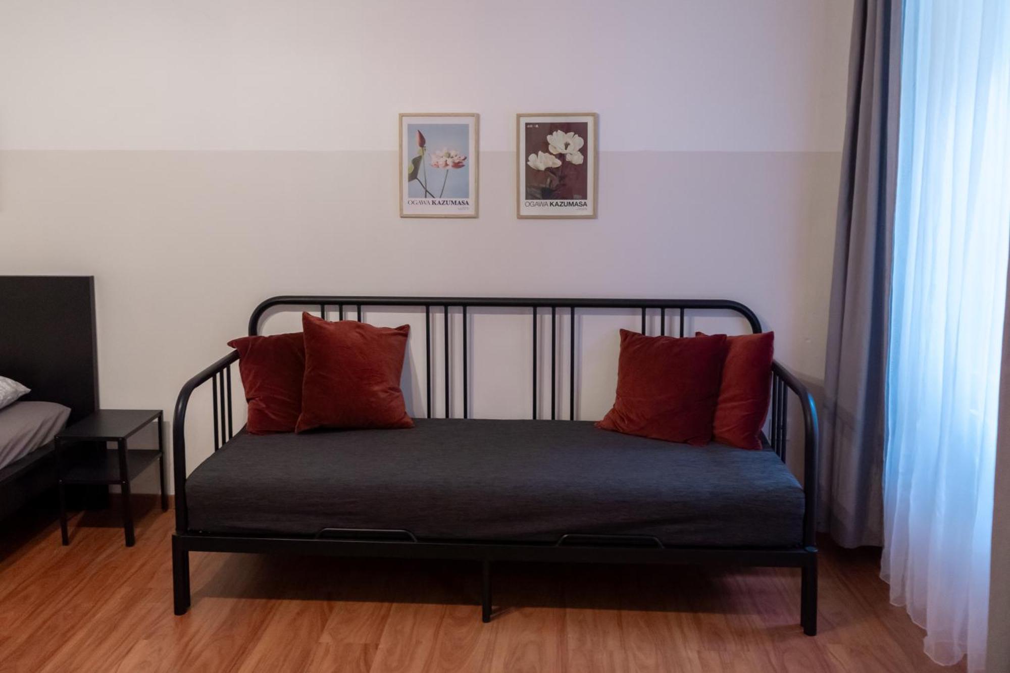 Cozy Apartment In Akacfa Street Budapest Eksteriør billede
